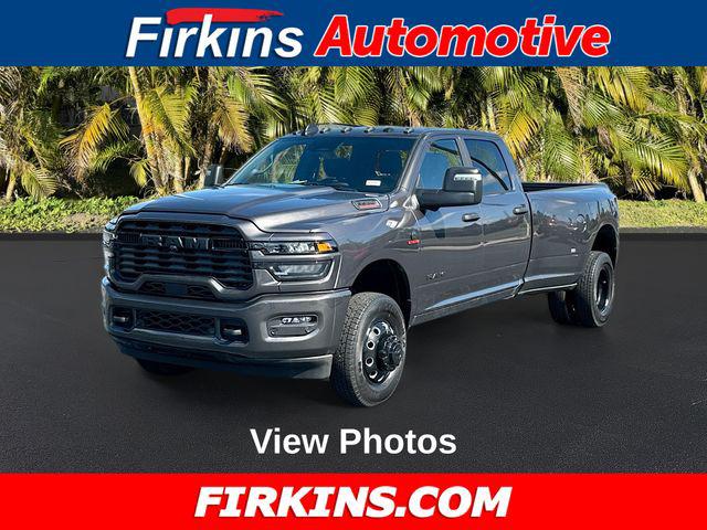 2025 RAM Ram 3500 RAM 3500 LIMITED CREW CAB 4X4 8 BOX