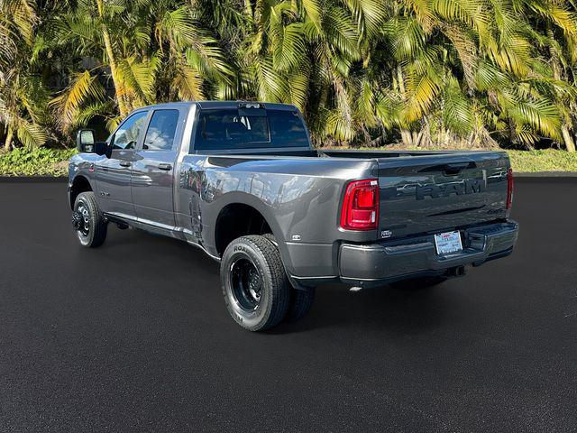 2025 RAM Ram 3500 RAM 3500 LIMITED CREW CAB 4X4 8 BOX