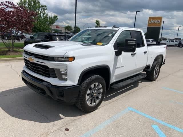 2024 Chevrolet Silverado 2500HD 4WD Double Cab Standard Bed Custom