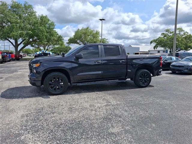 2022 Chevrolet Silverado 1500 2WD Crew Cab Short Bed Custom
