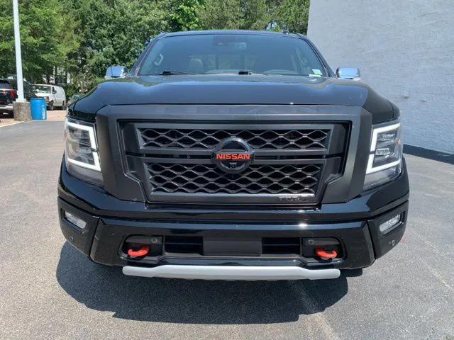 2021 Nissan TITAN Crew Cab PRO-4X 4x4