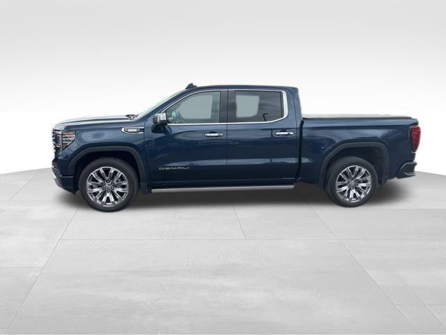 2022 GMC Sierra 1500 4WD Crew Cab Short Box Denali