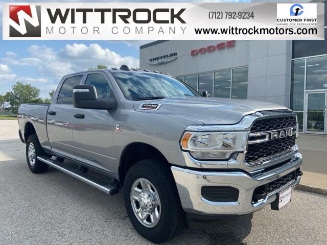 2023 RAM 2500 Tradesman Crew Cab 4x4 64 Box