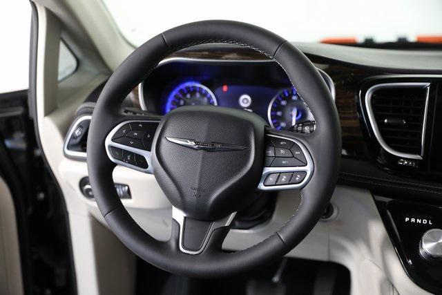 2023 Chrysler Pacifica Limited AWD