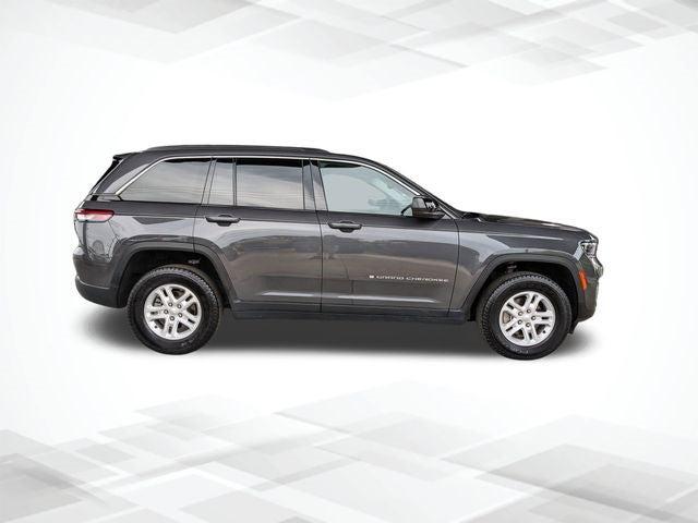 2023 Jeep Grand Cherokee Laredo 4x4