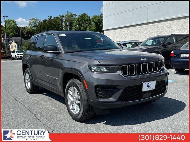 2025 Jeep Grand Cherokee GRAND CHEROKEE LAREDO X 4X4