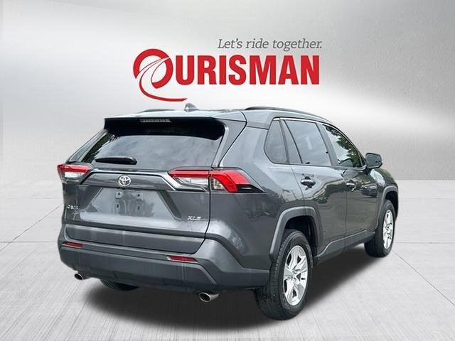 2020 Toyota RAV4 XLE