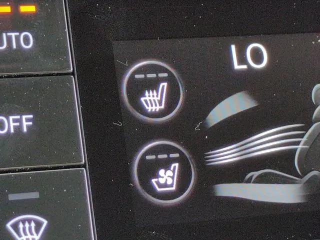 2025 Genesis G70 2.5T RWD