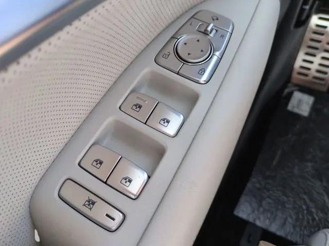 2025 Genesis G70 2.5T RWD