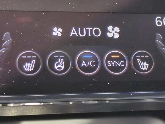 2025 Genesis G70 2.5T AWD