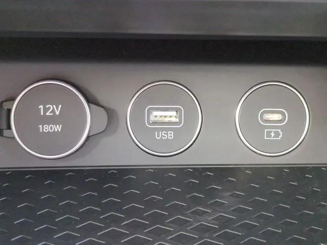 2025 Genesis G70 2.5T AWD