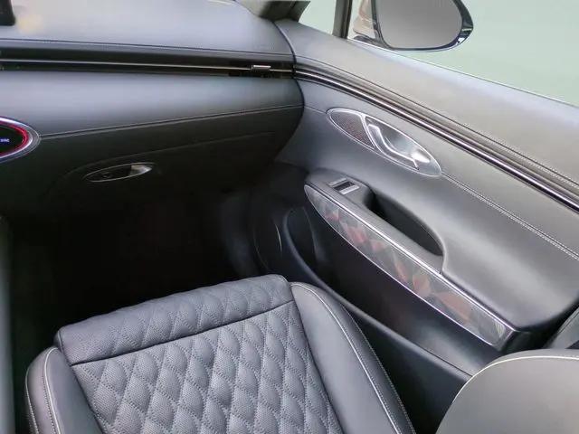 2025 Genesis GV70 3.5T AWD Sport