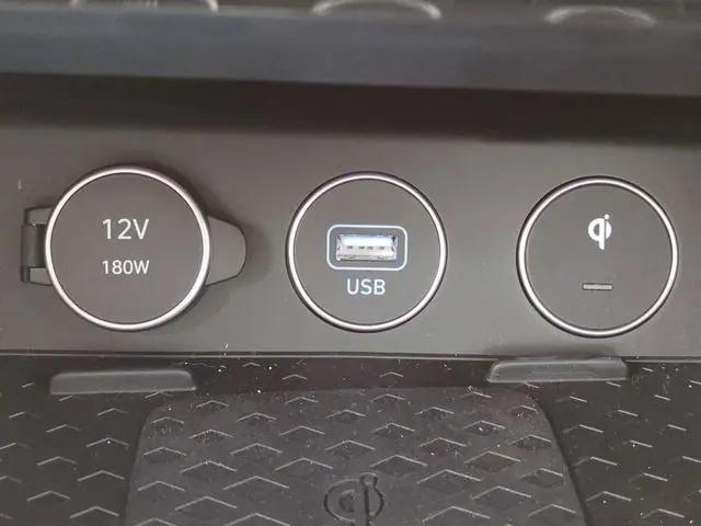 2025 Genesis G70 3.3T RWD Sport Advanced