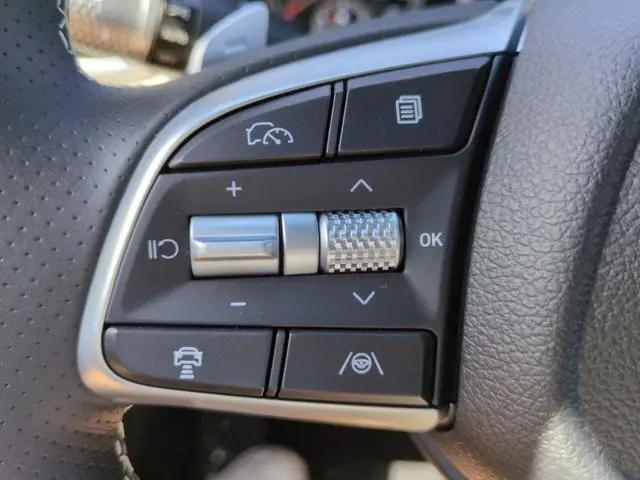 2025 Genesis G70 2.5T RWD