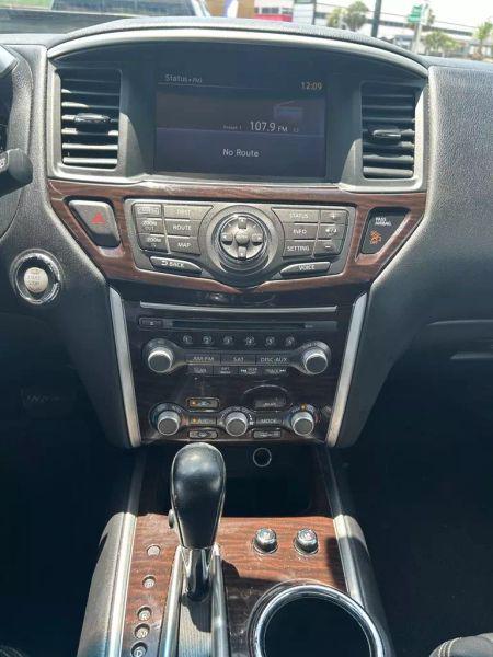 2014 Nissan Pathfinder Platinum