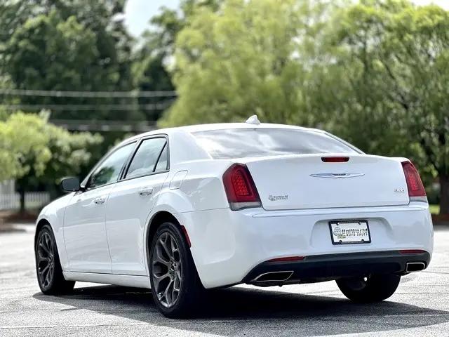 2018 Chrysler 300 Touring