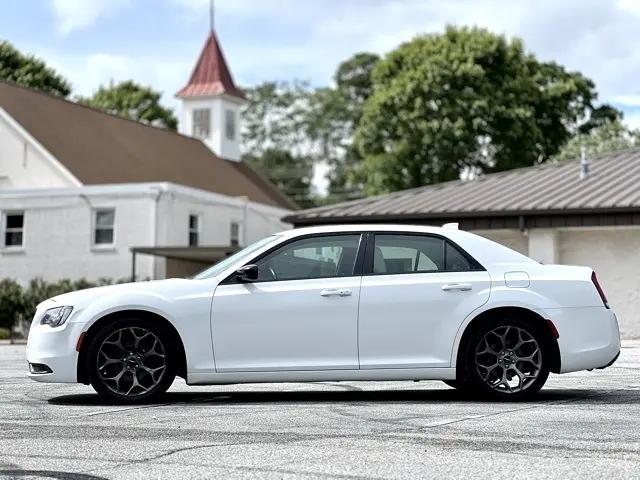 2018 Chrysler 300 Touring