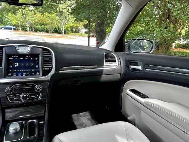 2018 Chrysler 300 Touring