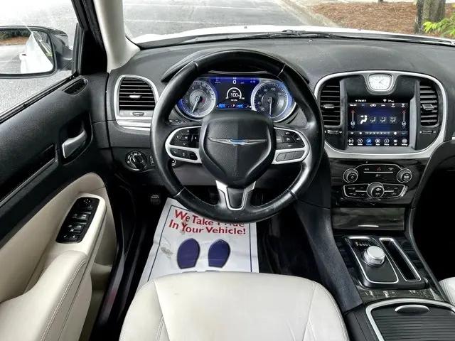 2018 Chrysler 300 Touring