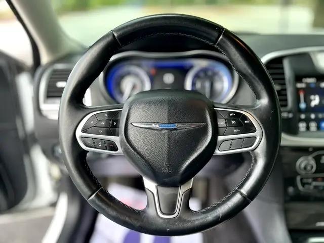 2018 Chrysler 300 Touring