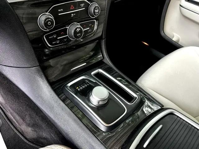 2018 Chrysler 300 Touring