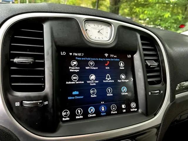 2018 Chrysler 300 Touring