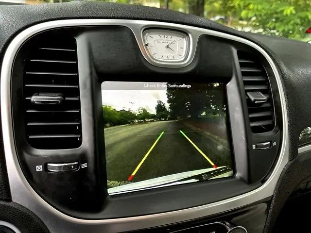 2018 Chrysler 300 Touring