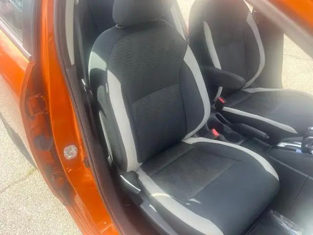 2020 Nissan Versa SV Xtronic CVT