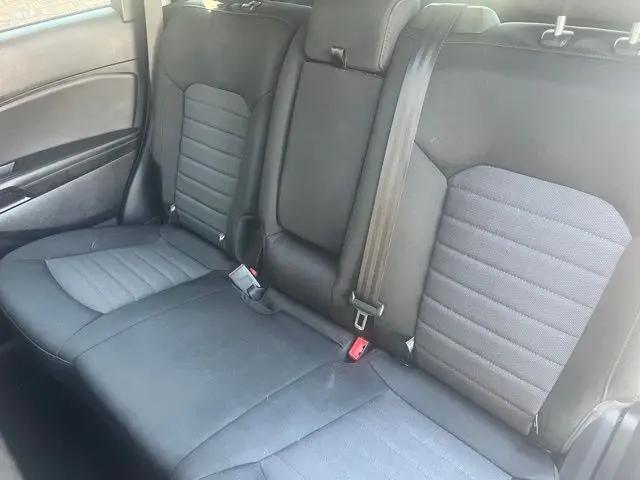 2021 Ford Edge SE