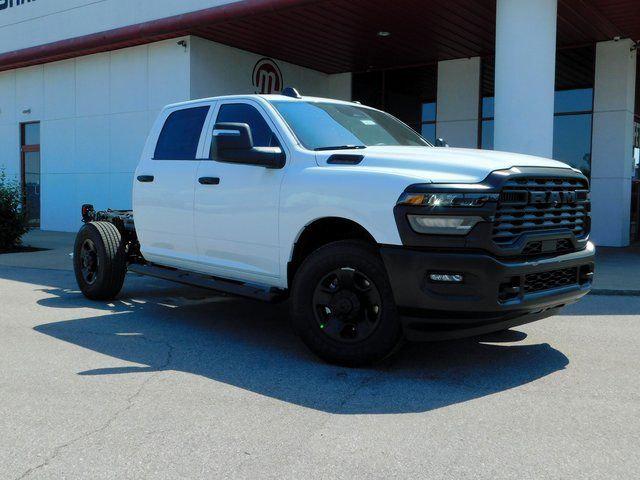 2025 RAM Ram 2500 RAM 2500 TRADESMAN CREW CAB 4X2 64 BOX