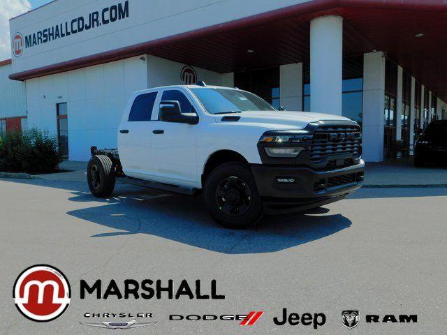 2025 RAM Ram 2500 RAM 2500 TRADESMAN CREW CAB 4X2 64 BOX