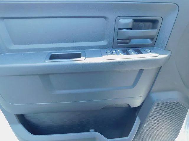2025 Ram 2500 Tradesman Crew Cab 4x2 6'4" Box