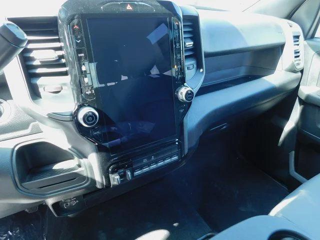 2025 Ram 2500 Tradesman Crew Cab 4x2 6'4" Box