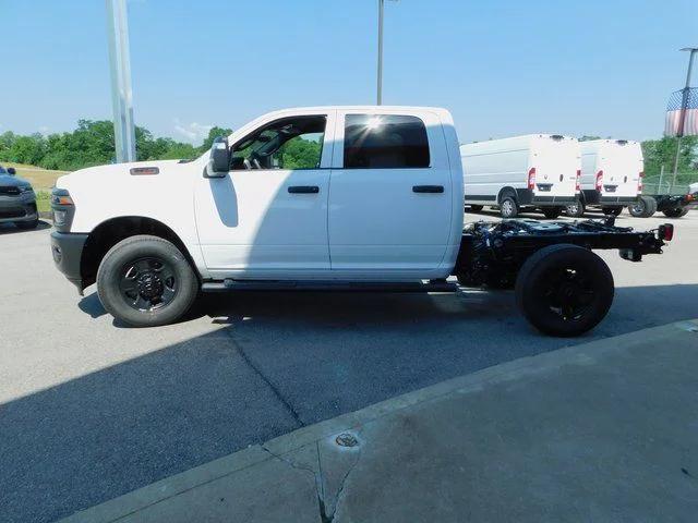 2025 Ram 2500 Tradesman Crew Cab 4x2 6'4" Box