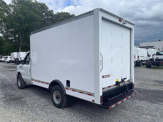 2026 Ford E-350 Cutaway E-350 SRW 138" WB