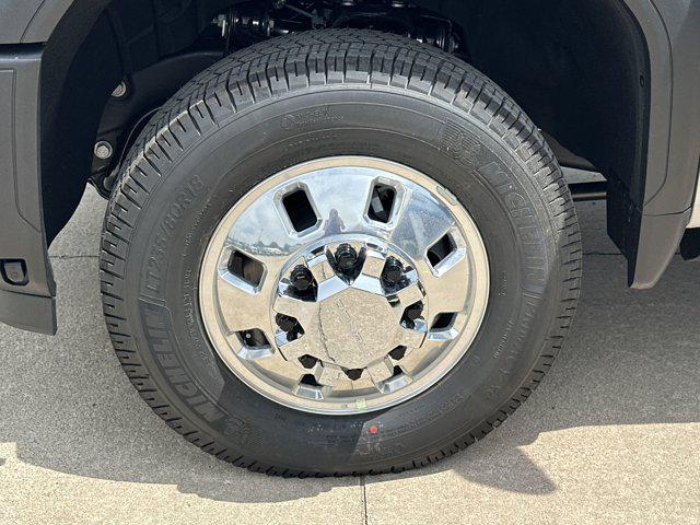2025 GMC Sierra 3500HD 4WD Crew Cab Long Bed Denali Ultimate