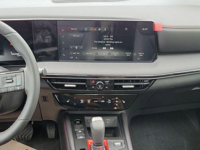 2025 Nissan Kicks SR Intelligent AWD