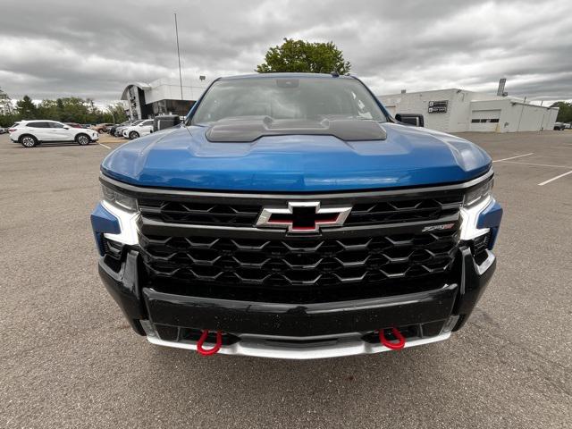 Used 2023 Chevrolet Silverado 1500 ZR2 with VIN 3GCUDHEL8PG112235 for sale in Waterford, MI