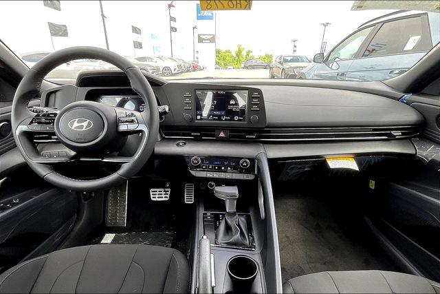 New 2025 Hyundai Elantra For Sale in Olive Branch, MS