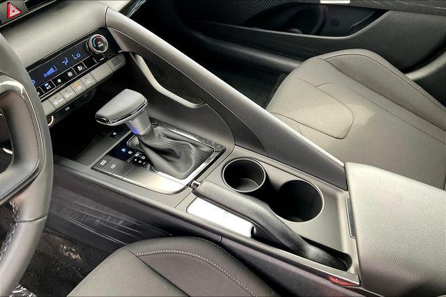New 2025 Hyundai Elantra For Sale in Olive Branch, MS
