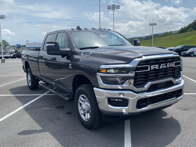2025 RAM Ram 2500 RAM 2500 TRADESMAN CREW CAB 4X4 8 BOX