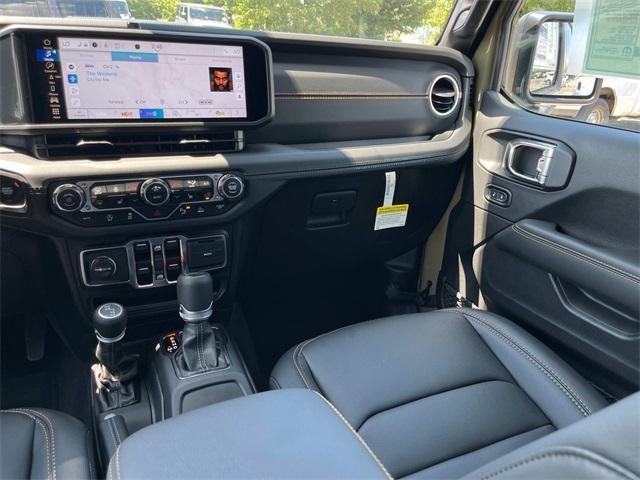 2025 Jeep Gladiator GLADIATOR HIGH TIDE 4X4