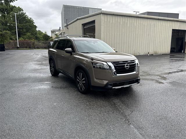 2023 Nissan Pathfinder Platinum 4WD