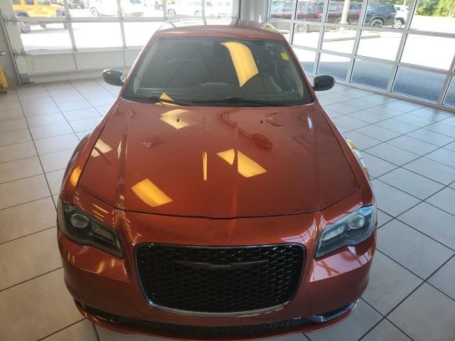 2021 Chrysler 300 Touring