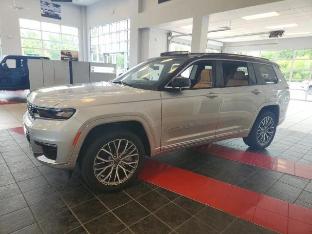 2025 Jeep Grand Cherokee GRAND CHEROKEE L SUMMIT RESERVE 4X4
