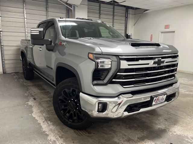 2025 Chevrolet Silverado 2500HD 4WD Crew Cab Standard Bed LTZ
