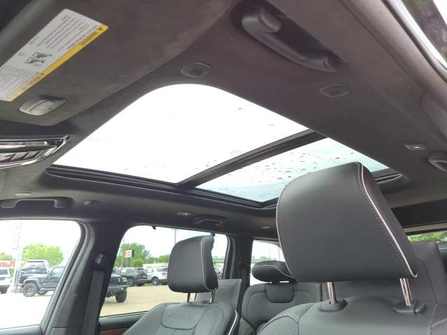 2023 Jeep Grand Cherokee Summit Reserve 4x4