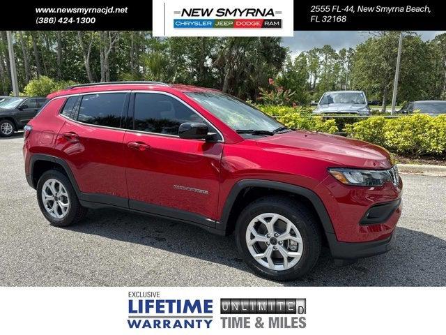 2025 Jeep Compass COMPASS LATITUDE 4X4