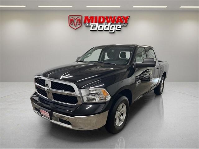 2023 RAM 1500 Classic SLT Crew Cab 4x4 57 Box
