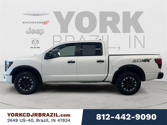 2023 Nissan TITAN Crew Cab PRO-4X 4x4